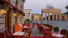 2017_WebsitePhotos_RestaurantQuarre-225x124.jpg