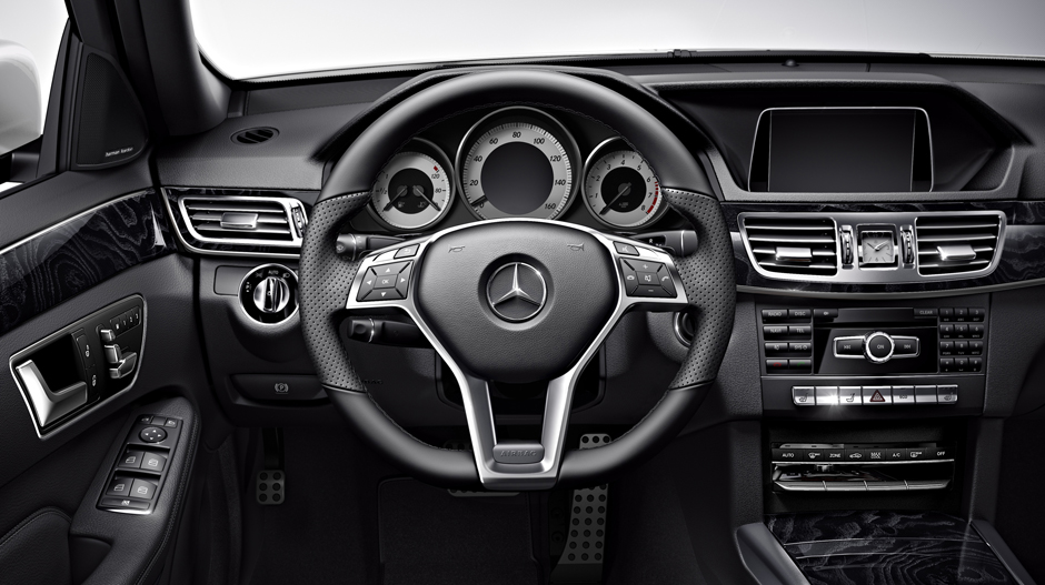 Mercedes-Benz 2014 E CLASS WAGON GALLERY 013 GOI D