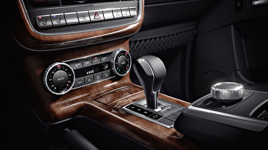 Mercedes-Benz 2015 G CLASS SUV GALLERY 013 GOI D