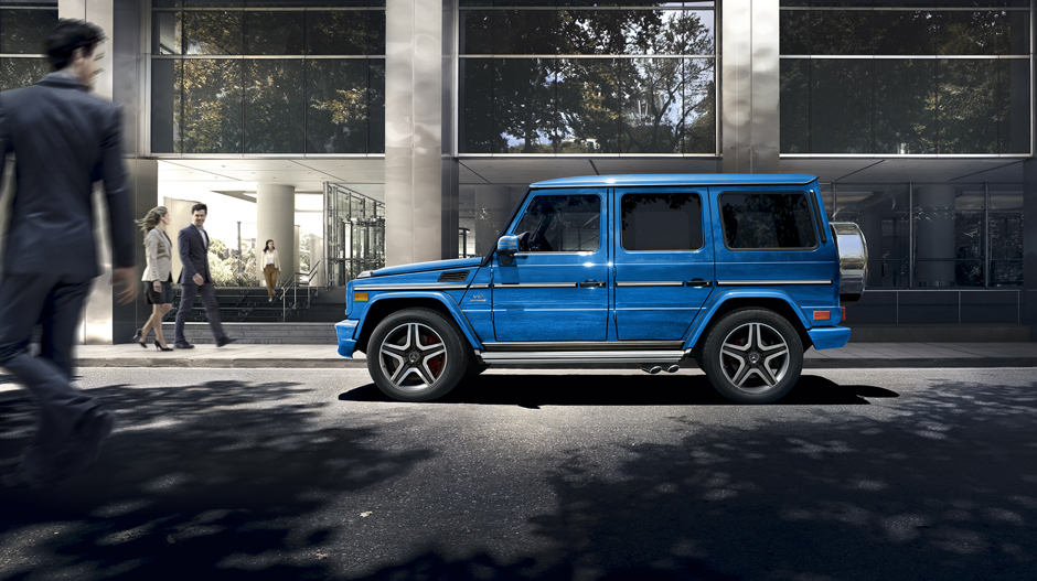 AMG G65 in designo Mauritius Blue with 20-inch AMG twin 5-spoke wheels