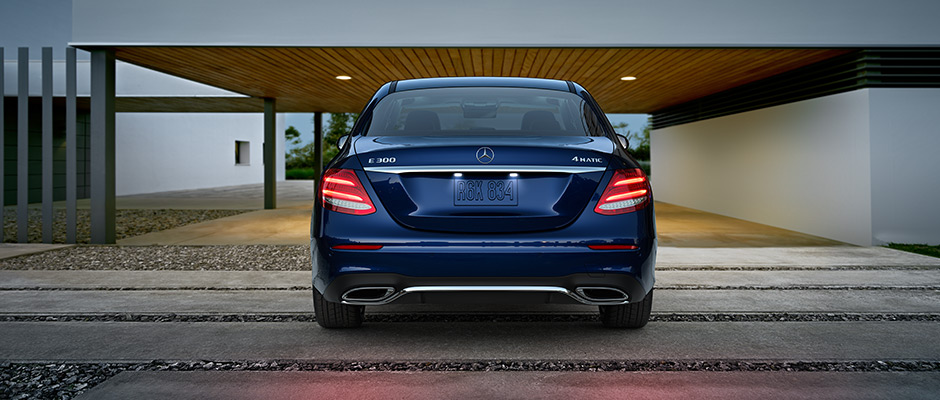 Mercedes-Benz 2016 E SDN GALLERY 004 R1 RFE D