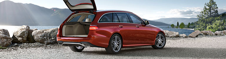 2017-E-CLASS-WAGON-CATEGORY-HERO-1-1-D.jpg