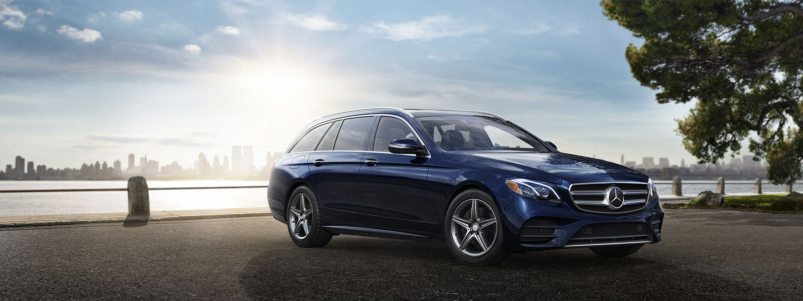 2017-E-CLASS-WAGON-CLASS-HERO-CH1-D.jpg