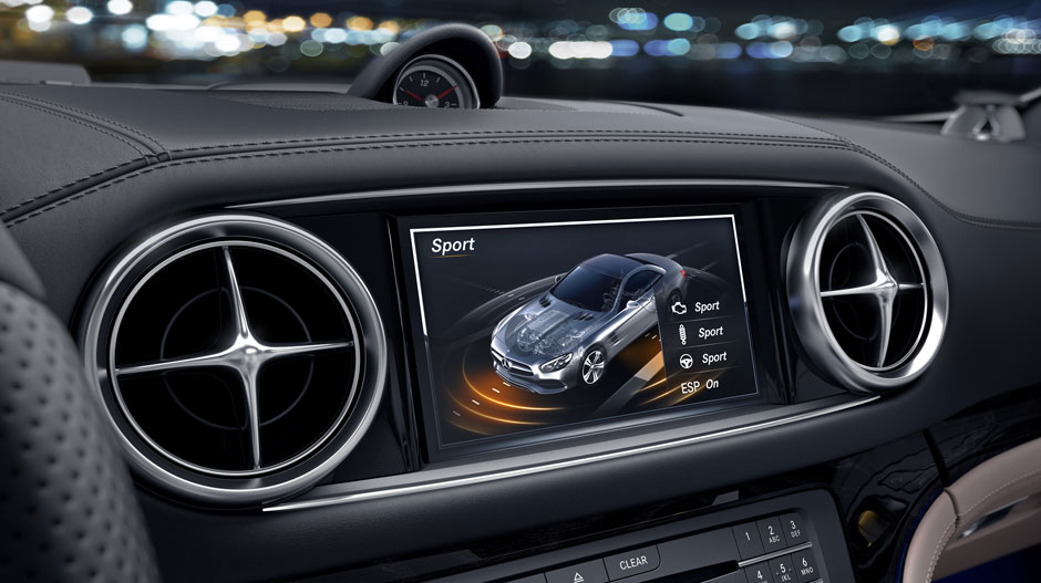 Mercedes-Benz 2017 SL ROADSTER GALLERY 009 GOI D