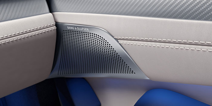 2017-SL-ROADSTER-CLASS-PAGE-007-CCF-D.jpg