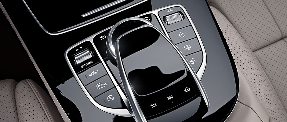 Mercedes-Benz 2018 E COUPE GALLERY 017 SET D FI D