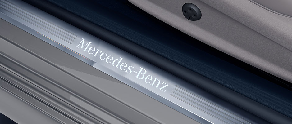 Mercedes-Benz 2018 E COUPE GALLERY 019 SET D FI D
