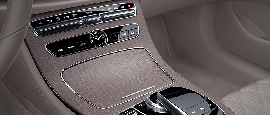 Mercedes-Benz 2018 E CABRIOLET GALLERY 012 SET O FI D