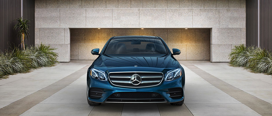 Mercedes-Benz 2018 E SEDAN GALLERY 002 SET R FE D