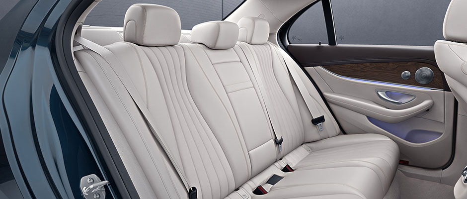 Mercedes-Benz 2018 E SEDAN GALLERY 009 SET J FI D