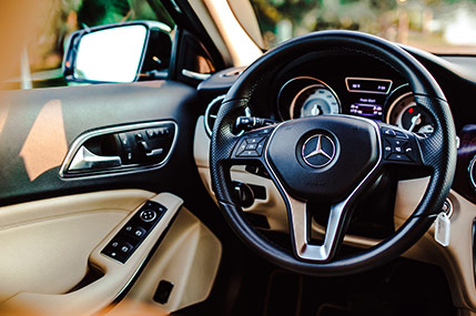 Mbrace In Vehicle Technology Apps Mercedes Benz